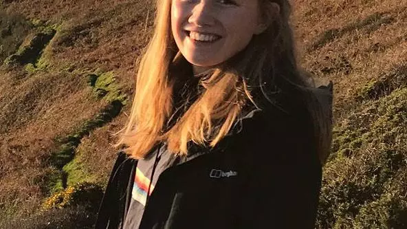 sarah nichols image